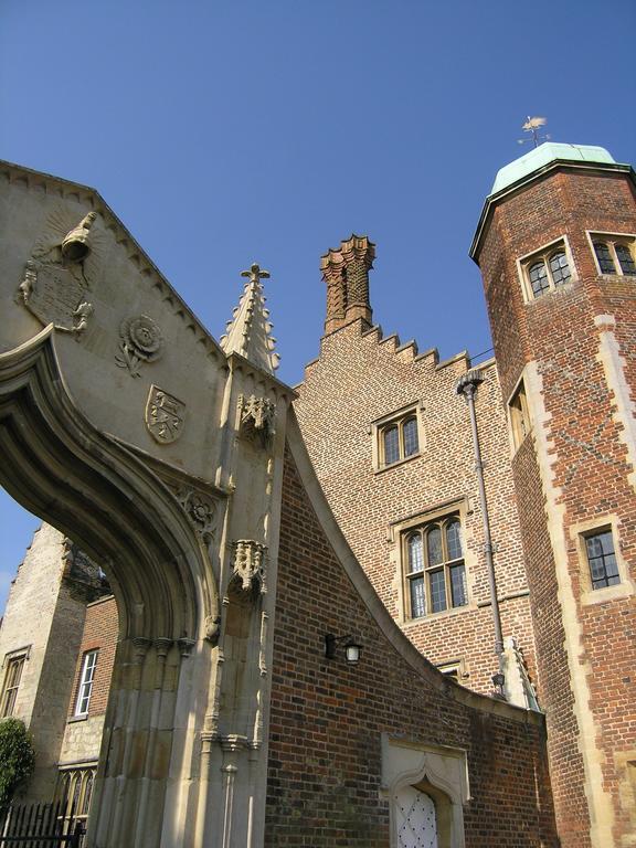 Madingley Hall Hostel Bar Hill