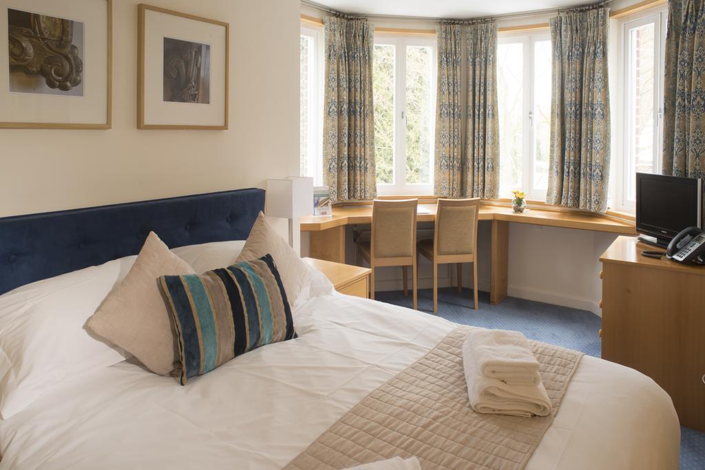 Madingley Hall Hostel *