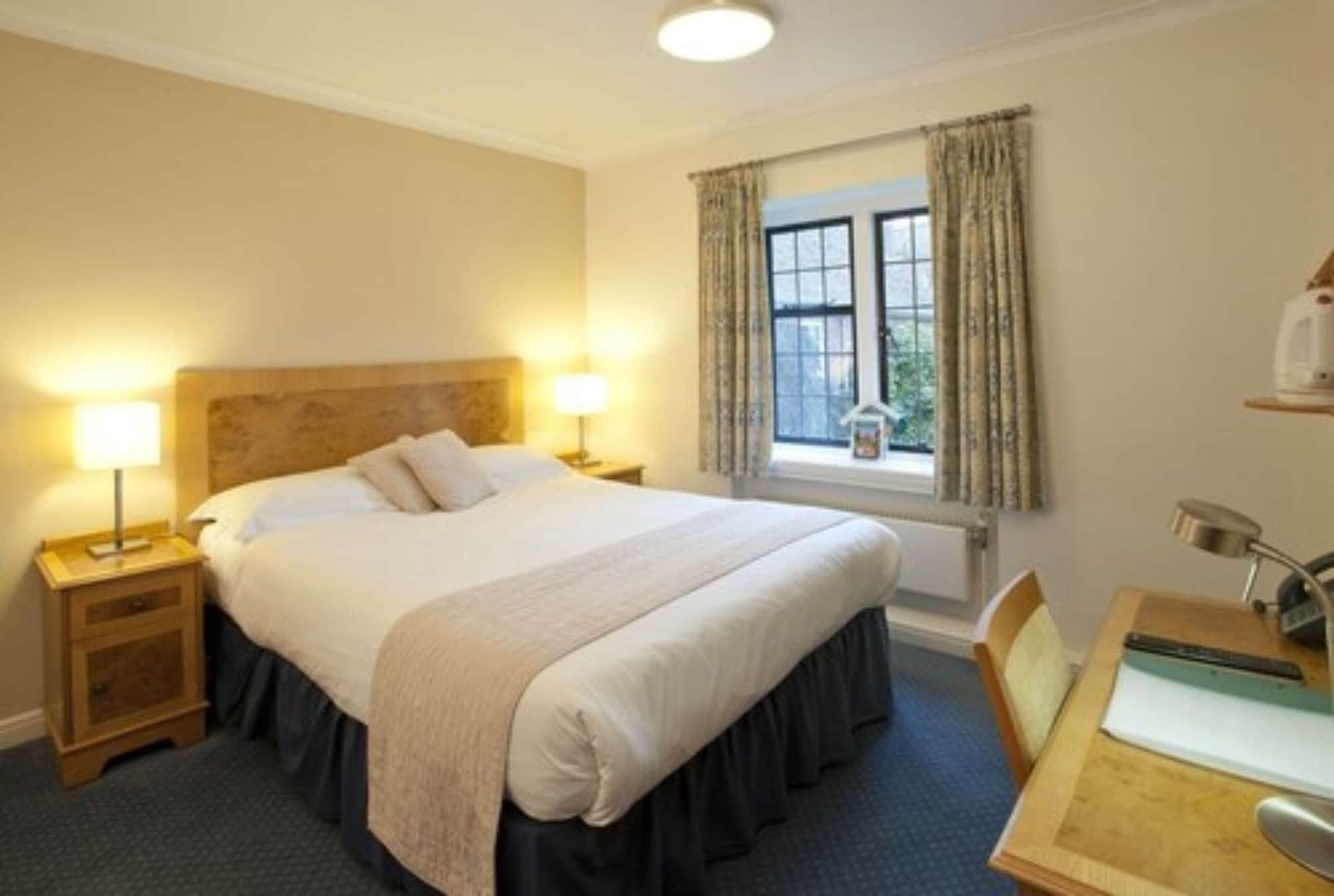 Madingley Hall Hostel *